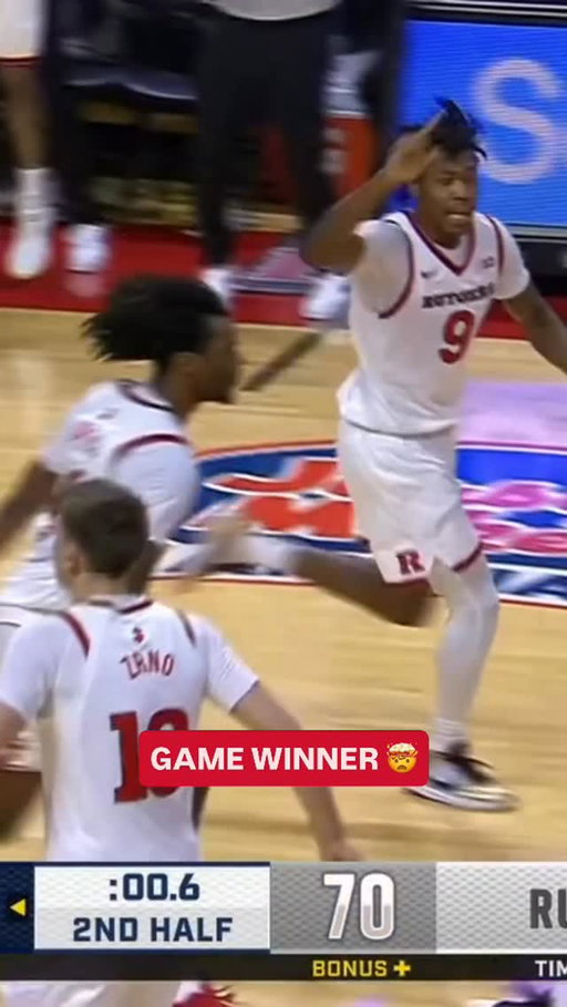 Tariq Francis wins it for @rutgersmbb 🔥🔥
