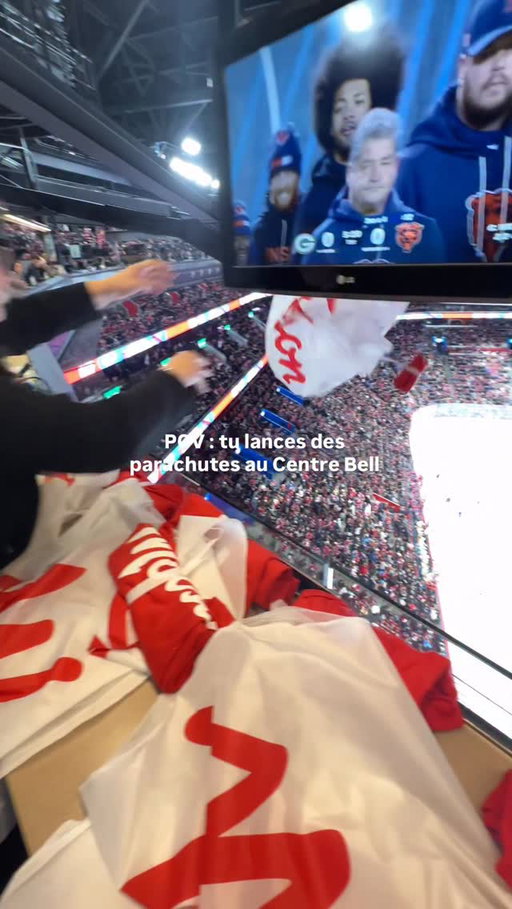 POV : tu lances des parachutes au Centre Bell🪂

POV: you’re throwing parachutes at the Bell Centre

#centrebell #canadiens