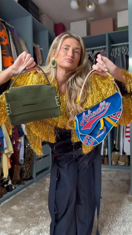 #shinebayshine ⭐️ (P.s our gold fringe has been added to our End of season sale & (I may be biased) but I think is the perfect party/NYE piece…. & EVEN… if we’re thinking longevity… how cool of an Ibiza summer party vibe wit a little hot pant?!) 🌞 #itsgood #thebestdressed