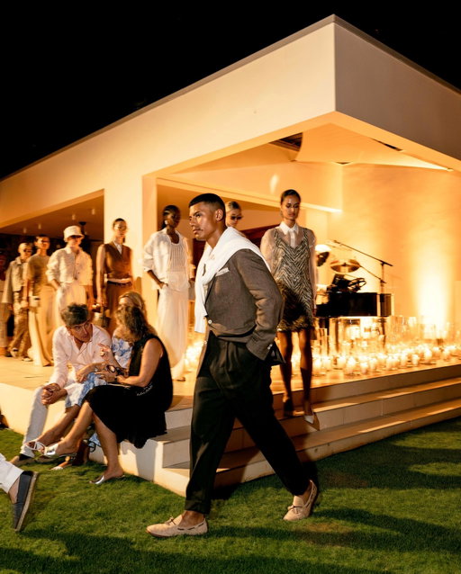 Proof that consistency, faith, and patience will always find the spotlight. 🇲🇺

@brunellocucinelli_brand