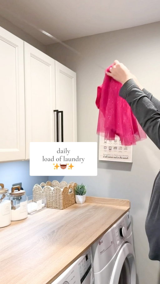A load of laundry a day keeps the laundry scaries away 🧺😌 I always love when my daily laundry is just a bunch of towels ☁️🤍

Comment “laundry” and I’ll message you all of my favorites in our laundry room!

#laundry #laundryhacks #laundryroom