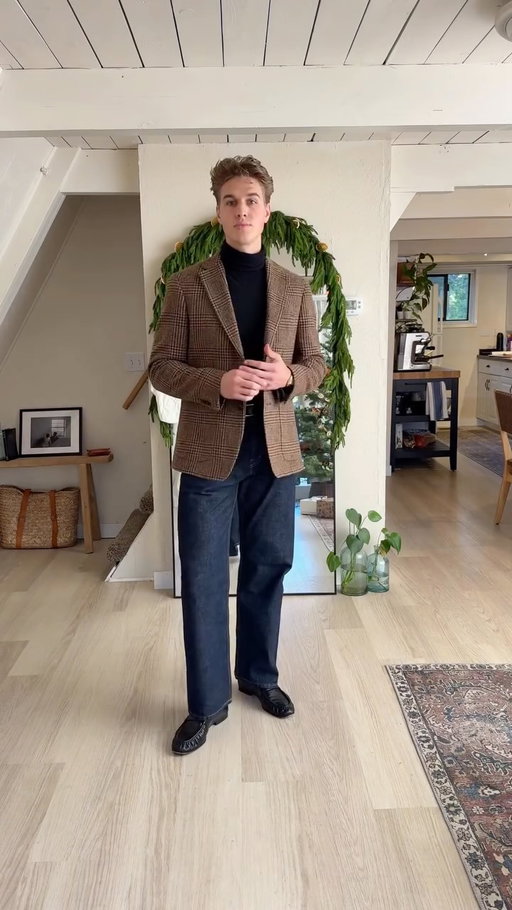 what I wore to a Christmas party 🎄🎄 

mens styling - outfit inspo - mens fashion - Christmas party attire - holiday party outfit - smart casual fashion - style inspo 

#mensfashion #mensstyle #holidaypartyoutfit #menswear
