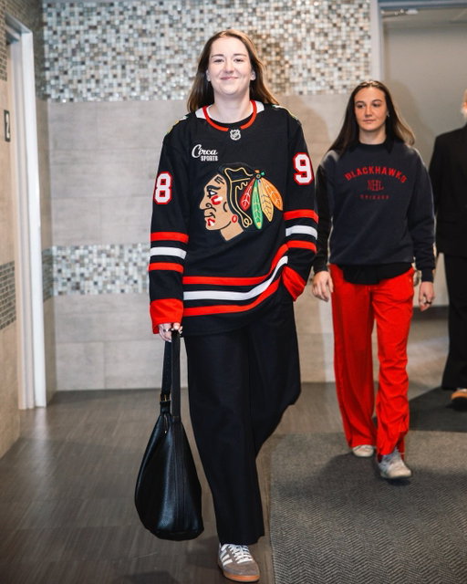 98, reporting for duty 🫡

Taylor House walking in rocking a Connor Bedard jersey for today’s Takeover Tour game in Chicago!