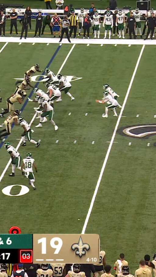 SANKER WITH THE READ AND GRAB

📺CBS