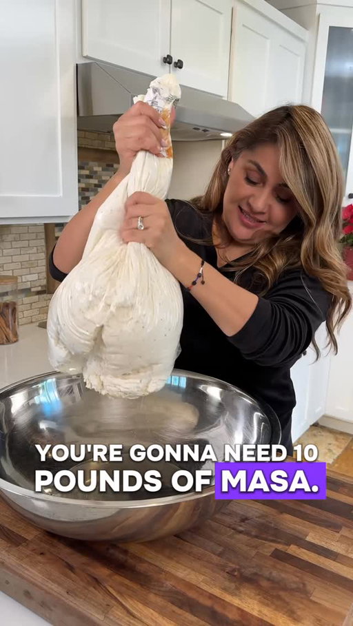 How to prep masa for tamales 

This is for the people that have been asking on how to prepare the masa. Many missed this video or for my new followers..but you are just in time to become a pro 🙌🙌🙌 

#howto #mexicanfood #christmas
