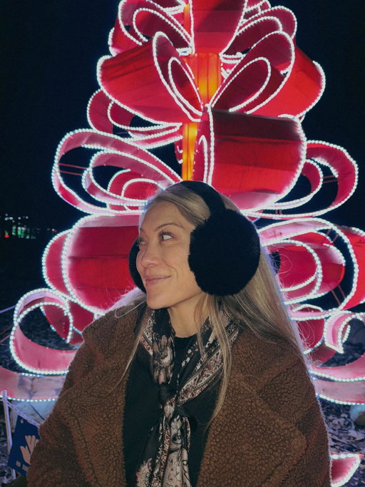 POV: you found the magic of Christmas again 🎄🤍