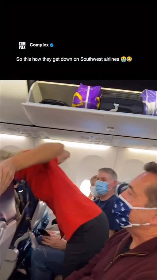 They over there having a ball on Southwest 😂😭

(🎥 Via: @cianciolo16)