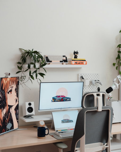 Monday office vibes. 

And yea I think I’m digging the new look 👌🏾 

#desksetup #pcsetup #gamingsetup #homeoffice #officedecor