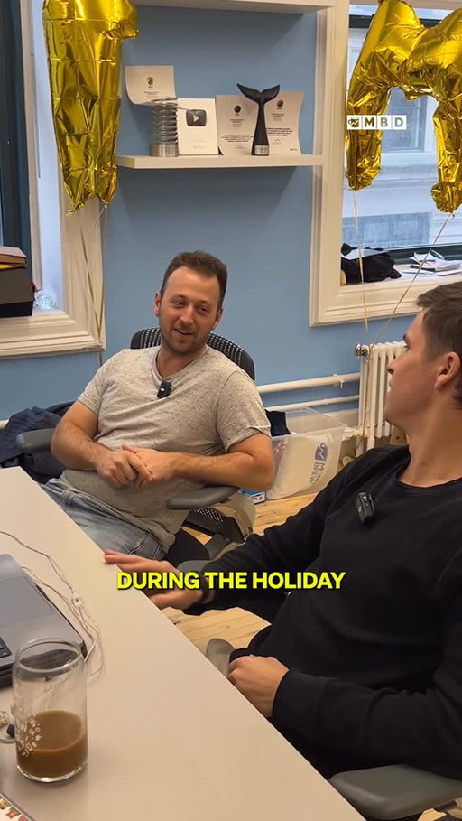 Toby’s got some last minute holiday shopping to do. Luckily there’s nothing to worry about #ad