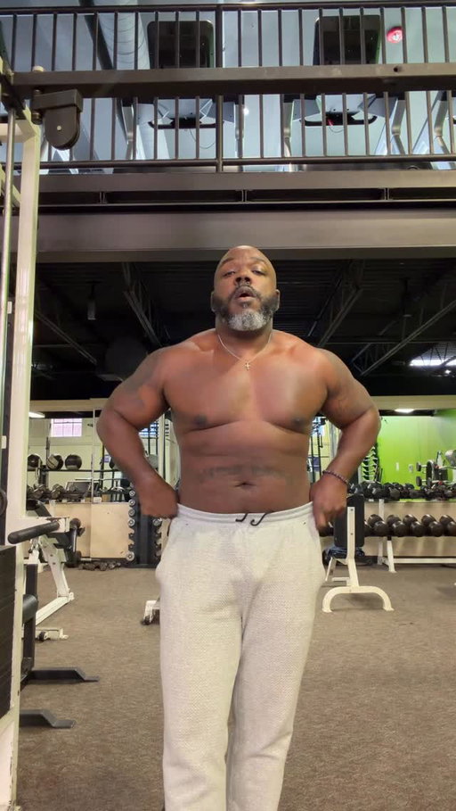 Lost a lot this year but I also gained a lot 💯

“Be A Good Man, Not A Nice Guy” drops in 3 weeks! Pre-order it now 💪🏾🙌🏾
