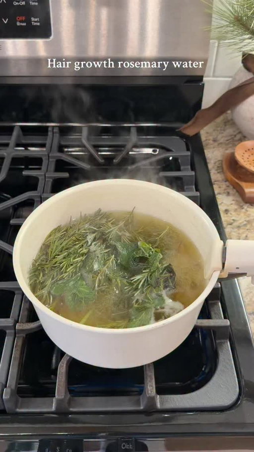 Rosemary water recipe for thick/healthy hair 🌱💧🤍 

#rosemarywater #hairgrowth #hairhealth #viral