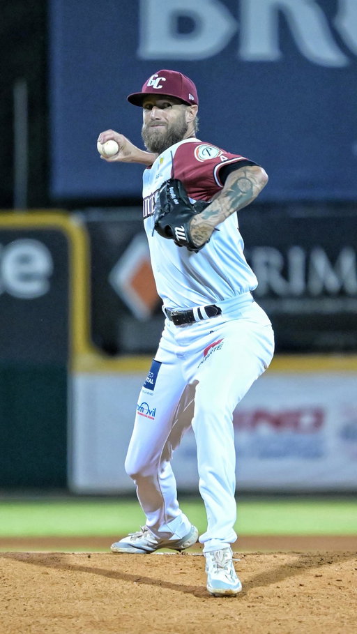 Shane Greene con el chocolate de cortesía 🍫🔥

#TierraDeGigantes