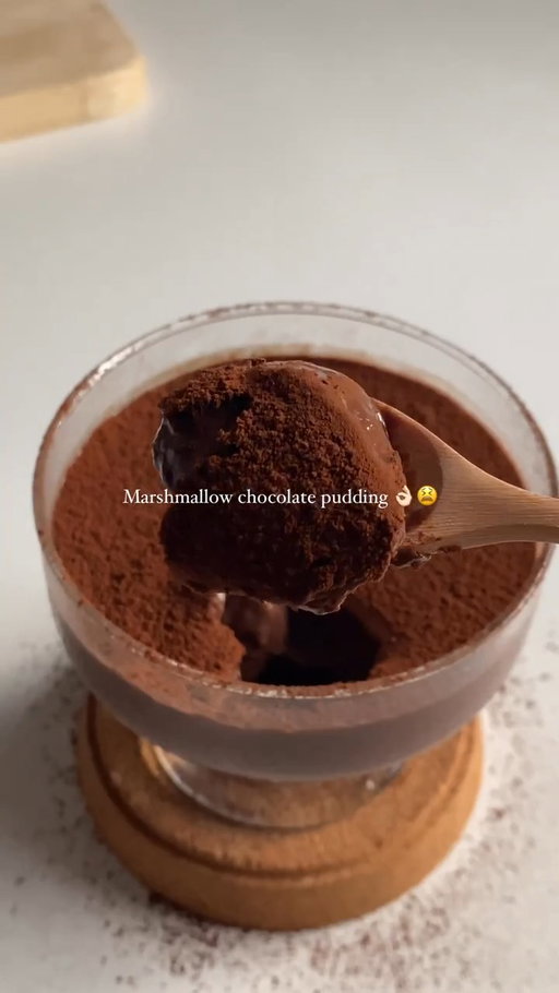 DON’T scroll❗️
·
Chocolate lovers… 🍫
This dessert tastes like mousse + pudding + ice cream 😭
AND it only needs 3 ingredients

Soft, creamy, rich in flavour~
Refrigerate for 4 hours and it sets perfectly!

No oven.
No blender.
No effort.

✨ Save this. Try it tonight.

#chocolatedessert #easychocolate #3ingredientrecipe #quickdessert #homemadedessert #sweetcravings #repost
