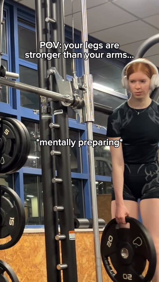 Starting to hold back the leg gains at this point 😂

#gymreel #relatable #gymtok #girlproblems