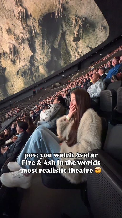 -follow @thelosttwo for more epic inspo ✨

The most insane experience at Sphere Las Vegas watching Avatar on the highest resolution screen in the world 🤯 

📍 SAVE this for future travel Inspo ✨

#vegas #lasvegas #vegassphere #sphere #spherelasvegas spherevegas postcardfromearth vegaspartner meanwhileinvegas
