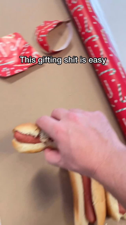 Ho Ho Hotdogs 🎁