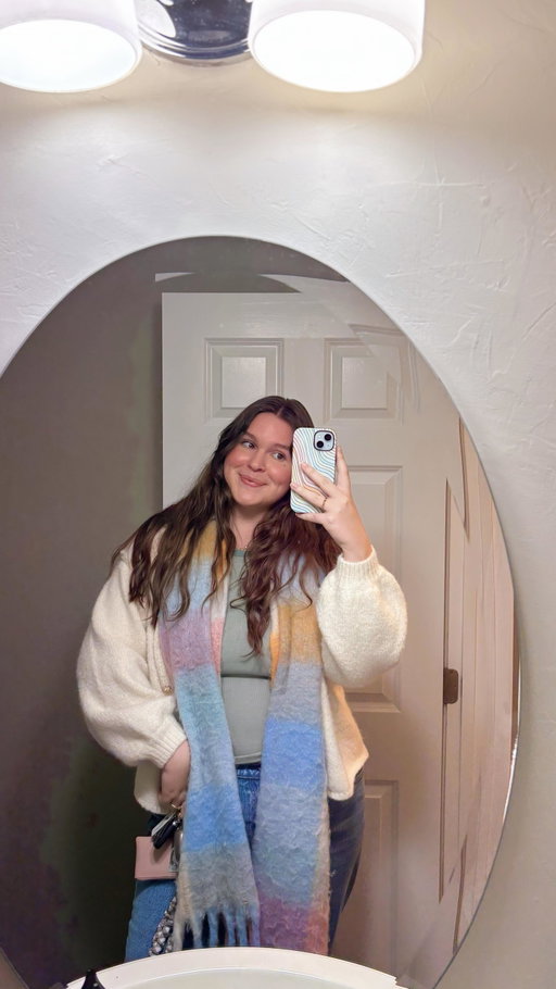 if you’re new here, this is my application to be your new favorite casual creator!!! i’m emily, i’m a toddler girl mom, and a high school teacher who loves coffee, pastels, fashion, beauty, and making relatable & cozy content that feels like a facetime call with your bestie:) i would love it if you’d stick around!!!

and if you’re not new here, and you are here because i know you in real life, i see you and i LOVE you and appreciate the constant support!! it means so much to me and im so glad you’re here!!