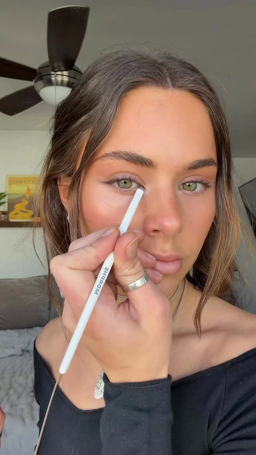 🥹 could cry 

-
-

-
-
#grwm#makeup#nostalgia#glowymakeup#nomakeupmakeup