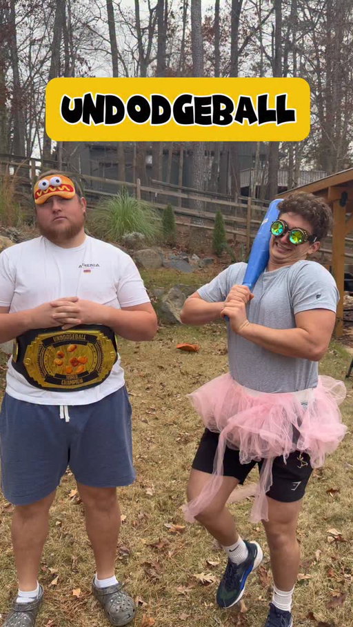 UnDodgeball Game😂🏈 Season 4. Shayne’s up 2-1. #sports #funny #dodgeball #game #throw