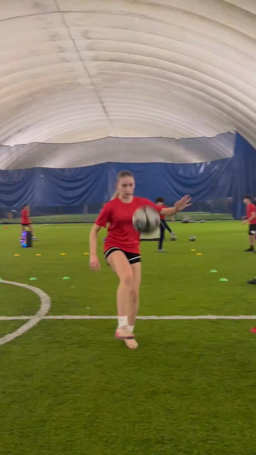 Get comfortable with the ball🔥

📲 Contact us:
🌐 AbsoluteFootballTraining.com
📧 info@absolutefootballtraining.com
📩 DM us @absolutefootballtraining 

#soccertraining #canadasoccer #soccercamps #highperformance #fypsoccer