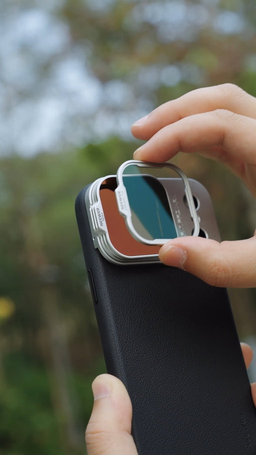 Snap-on magnetic ND dream filter + iPhone 17 Pro Max = cinema in 2 seconds!
#neewer #ndfilter #iphone17promax #cinematic #phonephotography