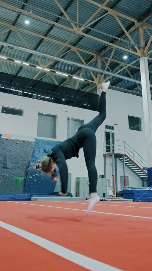 #tricks #акробатика #tricking #slowmo #reels