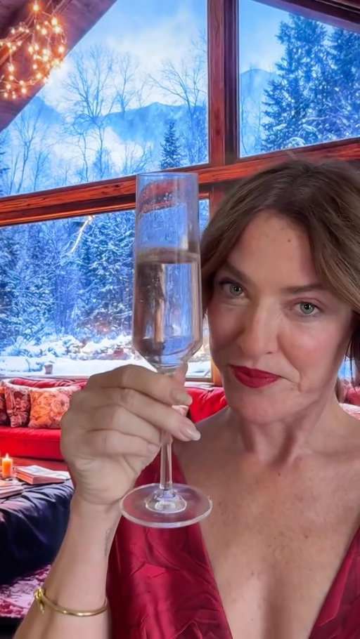 Happy holidays from @stillcantcook❤️

There will be no new episodes for the next few weeks, but we can’t wait to see you next year.