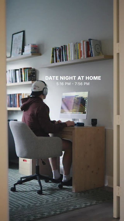 Enjoying a date night at home. Long dog walks, steak, and a movie. Doesn’t get better. 

Wearing @cuts Hyperloop Hoodie.
20% off code: DANPATRICK

#datenight #datenightathome