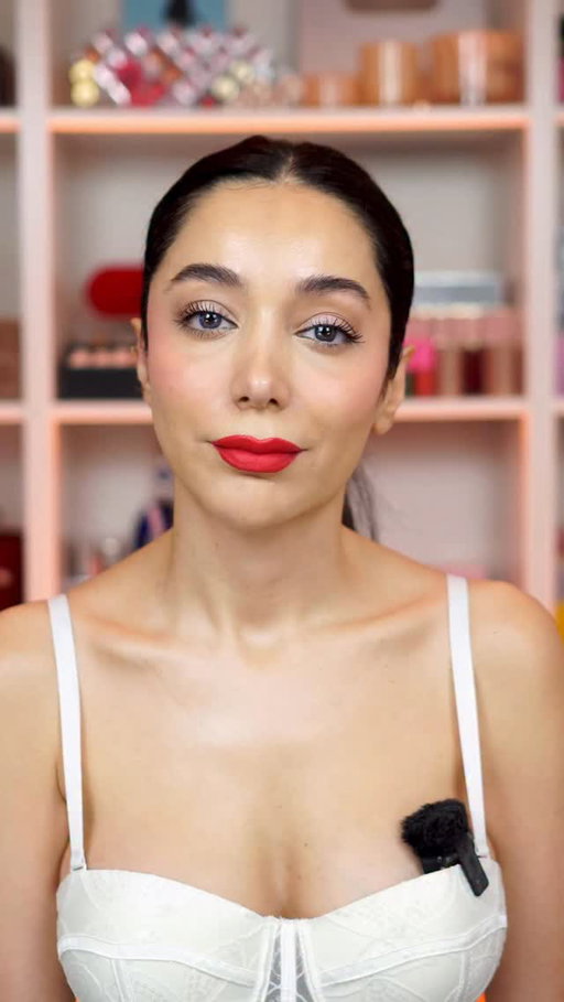 بلاک کن گم شن بابا. 

Products used: 

SPF tint by @irisandromeo 

Concealer by @kosas 

Blush by @armanibeauty 

Setting powder by @narsissist 

Eyeshadow by @maccosmetics 

Mascara by @lorealparis 

Lipstick by @rarebeauty