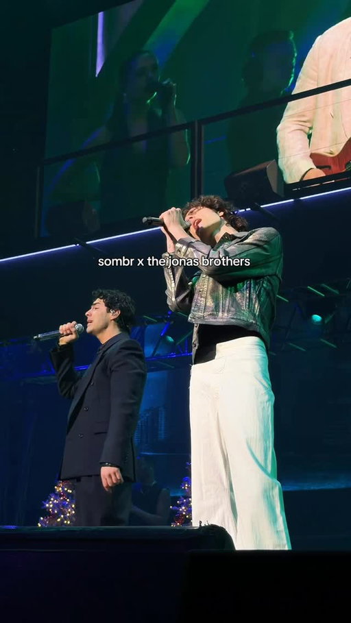 surprised the @jonasbrothers show this week.