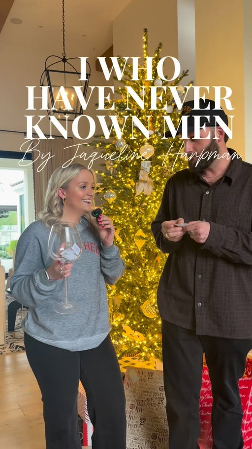 Day 24: LAST BOOK BEST BOOK!!! 📚🎄I Who Have Never Known Men by Jaqueline Harpman ⭐️⭐️⭐️⭐️⭐️⭐️ 6 stars from me!!!

 Merry Christmas Eve everyone 🎄🎅🏼