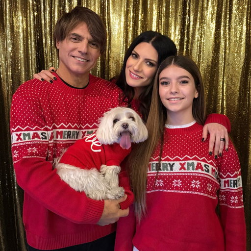 XMAS 2025 ❤️
Buon Natale A Tutti, a tutti i colori della pelle e del sangue, a tutte le religioni, alle idee di tutti. Che sia Pace e sia Luce in tutte le vostre case e le vostre Famiglie. Perché ogni mattina risplenda sempre il ☀️
