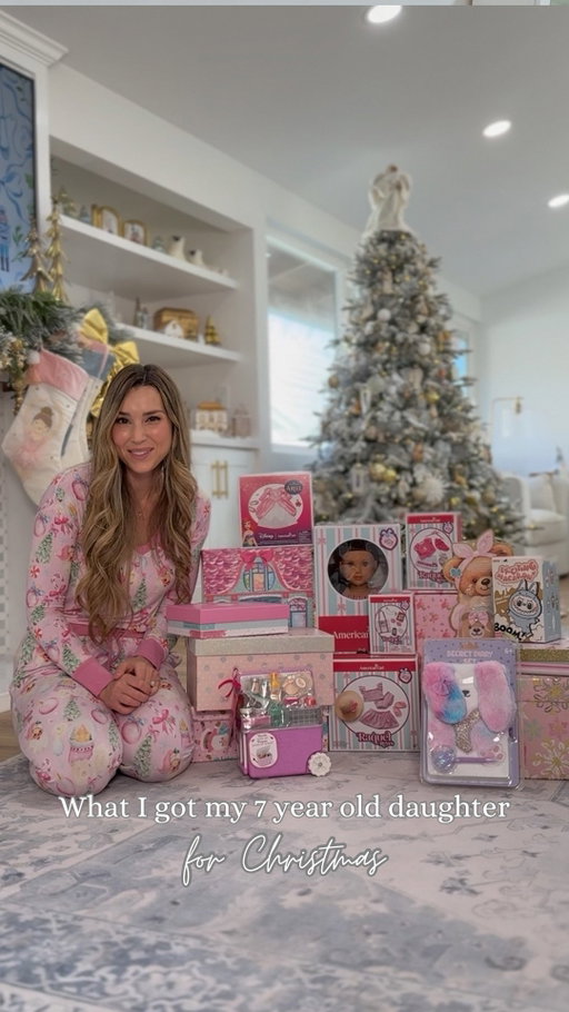 Every year she asks for less toys and more big kid stuff... I worked so hard to pick out stuff I think she will love and I hope she is so excited to open these!!

Video Description: what I got my 7 year old daughter for Christmas this year.

#christmashaul #girlsgifts #whatigotforchristmas #whatigotmykidsforchristmas
#christmas2025