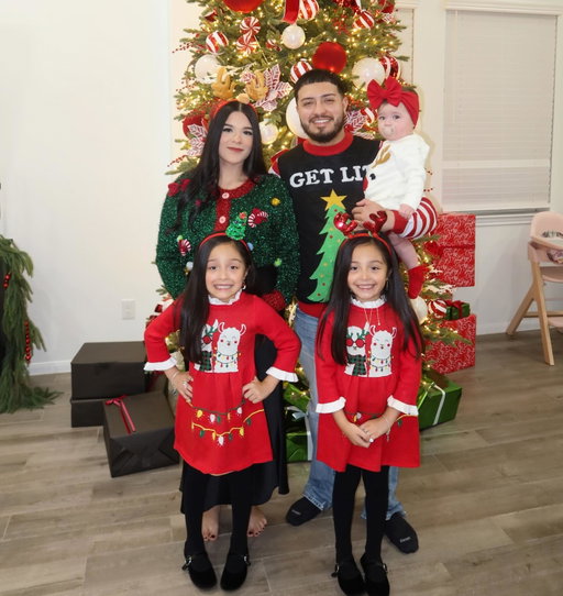 Merry Christmas from my family to yours♥️