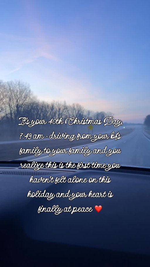 If you’re feeling alone today, or your heart is heavy, know I’m thinking about you and sending you love. I know without a fraction of doubt, that you won’t feel like that forever. You, in this exact moment are enough and you always have been ❤️ Merry Christmas Friends 🌲