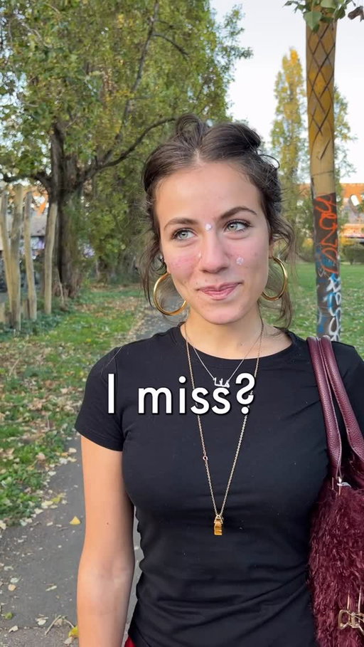 “I miss the relationship with my dad” 🥺 - Hannah, Brighton 

Follow for more stories from strangers 🌎