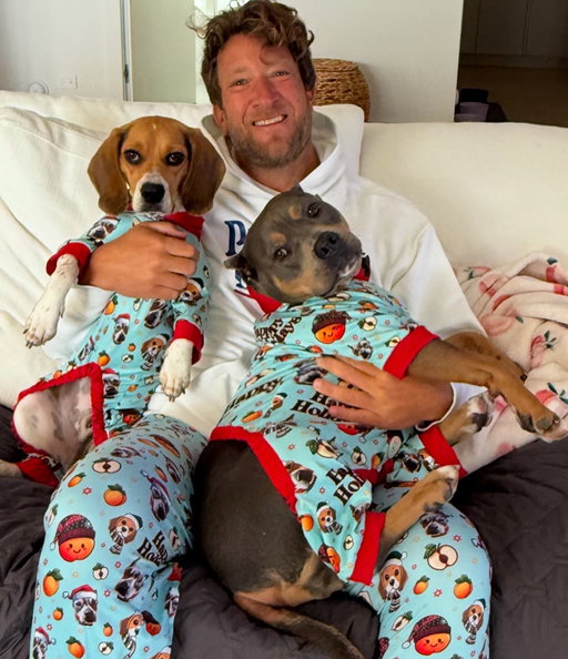 Merry Christmas everybody!  From my family to yours!  Hope Santa brought you everything you wanted!