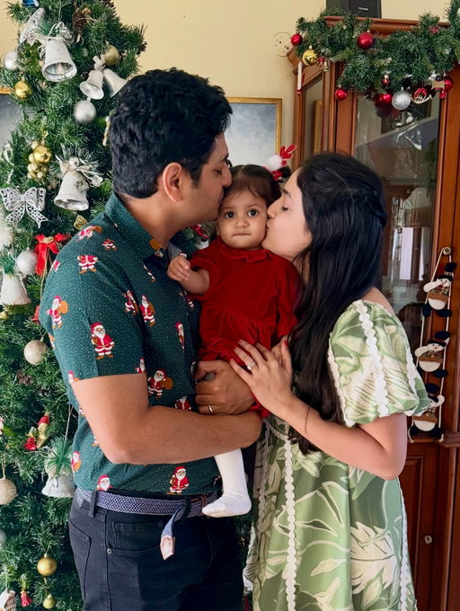 Uncle, Aunty & Emily wish you a Merry Christmas 💃 🎅🏿 👶 

#emilys2ndchristmas #1yearold #sebastianfamily #merryChristmas