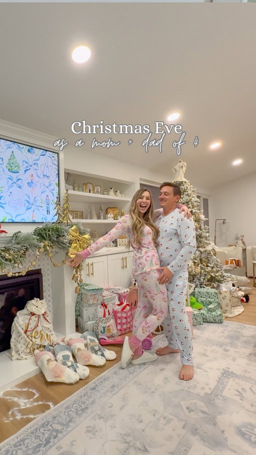I look forward to this night all year long!
But man I need to learn to do a little more in advance so l can actually sleep on Christmas Eve! Can’t wait to see their faces!! Come back to see their reactions!
Merry Christmas!!

#christmas2025 #christmaseve #santacame #momof4 #christmashaul

Video Description: Christmas Eve set up as a mom and dad of 4! Christmas prep.