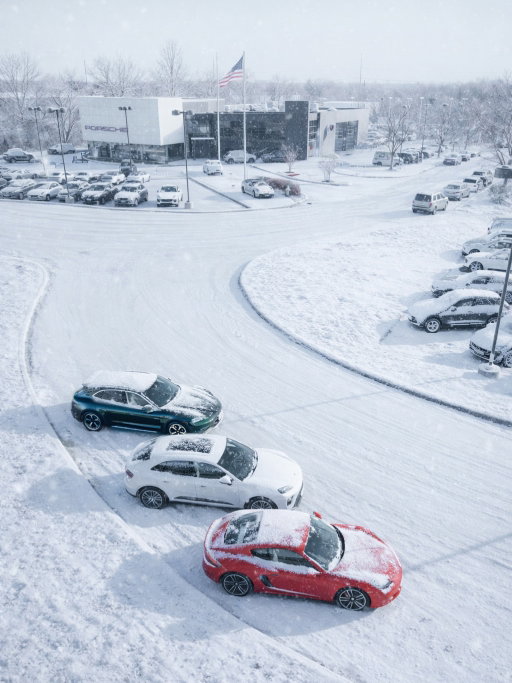 Merry Christmas from our family to yours 🎄

#Christmas #PorscheDelaware #PorscheMoment #Snow #NewarkDE