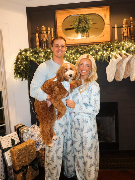 happy holladays from the hubbard’s ❄️