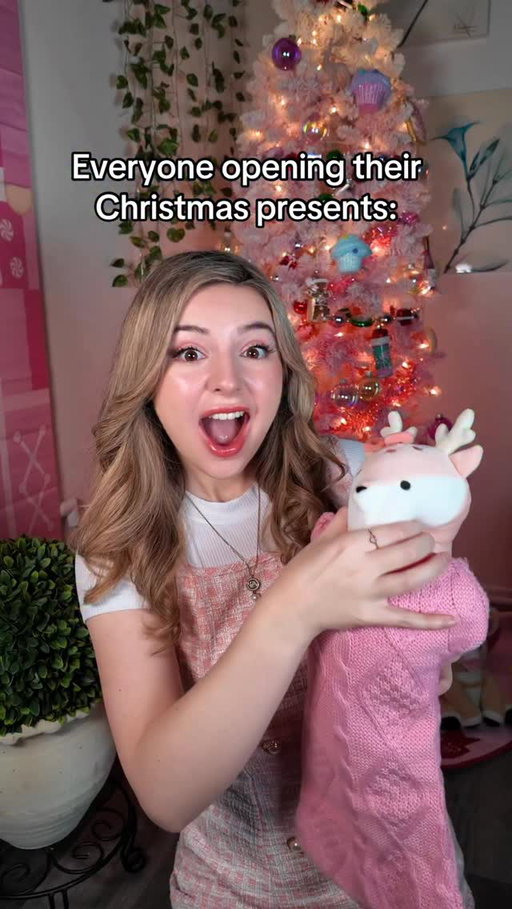 Santa doesn’t need us anymore guys🥹 tag your short friends #reels #funny #brianna #lol #christmas
