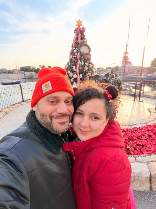 Merry Christmas from our fam to yours! 🎄✝️