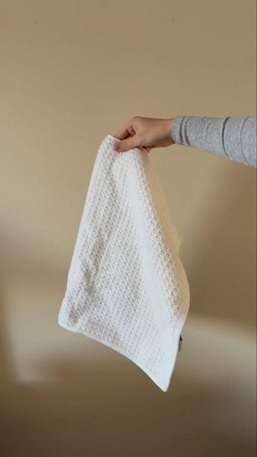 The no-nonsense way to keep whites white 🧺🤍 @natalieapaquin
