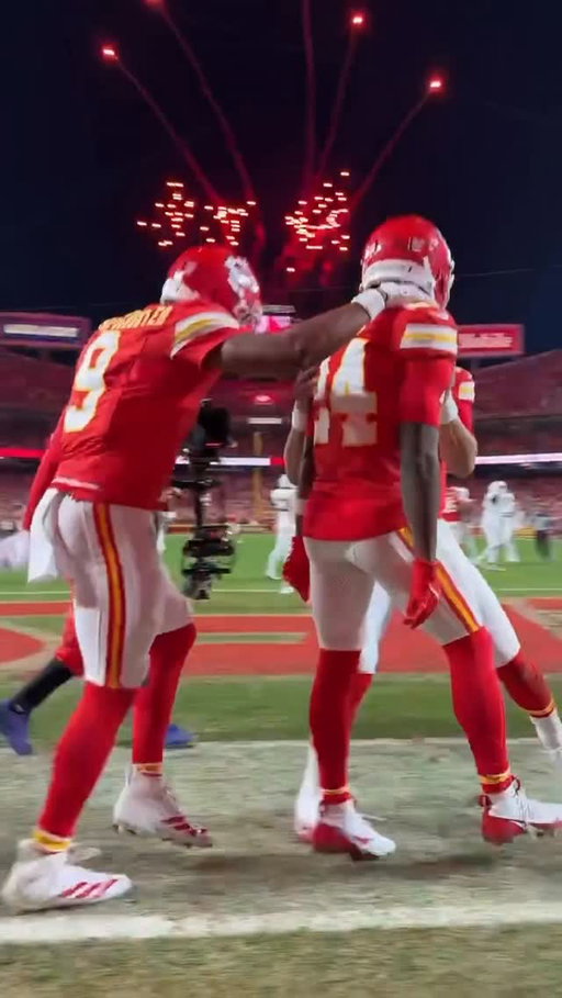 First NFL passing TD 🤝 first NFL receiving TD

📺: Prime Video