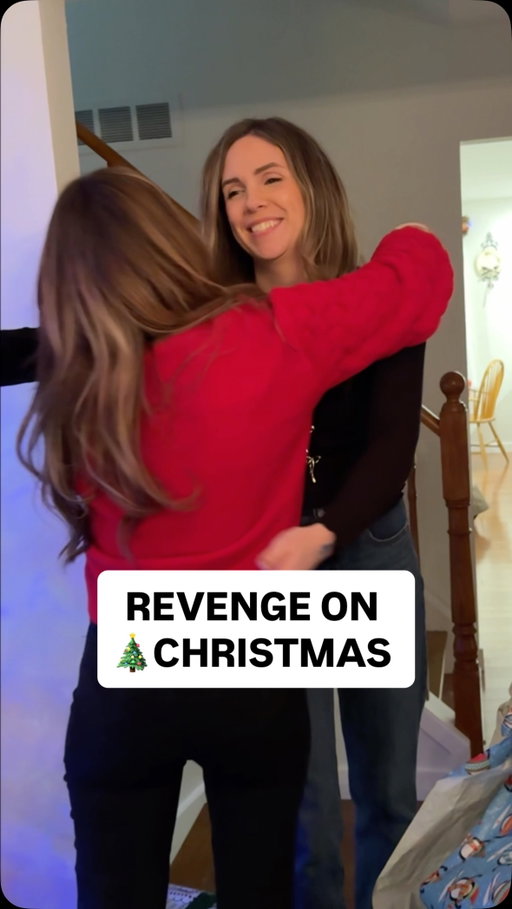 The gift that just keeps on giving 🥁😈
.
.
.
#funyvideos #sister #christmas