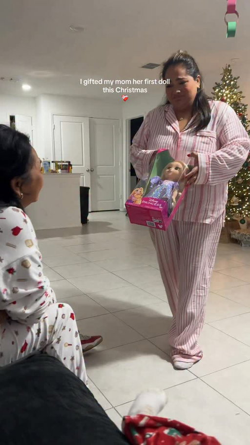 I waited until everyone left to give this to my mom. My mom shared a story with me at the beginning of this month and said how Santa never stopped at her house because her parents simply couldn’t afford it. That really made me so emotional, every child deserves to open gifts on Christmas ❤️‍🩹🎄

#healinginnerchild #momanddaughter #christmasgift #grandma