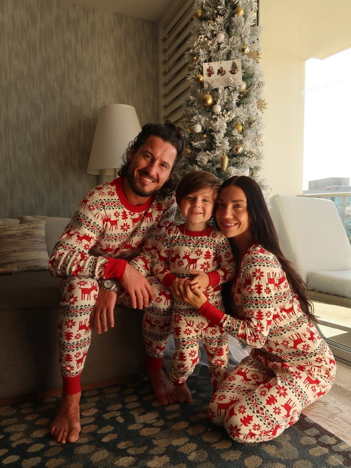 Wishing you all a very Merry Christmas 🎄✨♥️
XO,
The Chmerkovskiy’s