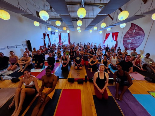 This morning was pure magic ✨—84 hearts, 84 mats, one shared breath.
This Christmas morning, our PYC Oakville community came together to move, sweat, smile, and celebrate what truly matters: connection, love, and presence.

Grateful for every yogi who chose practice, togetherness, and intention today.
From our PYC family to yours—may your holidays be filled with warmth, peace, community and Love 🎄♥️

#comeasyouare #christmasyoga #yogaeveryday #poweryogaflow #poweryoga