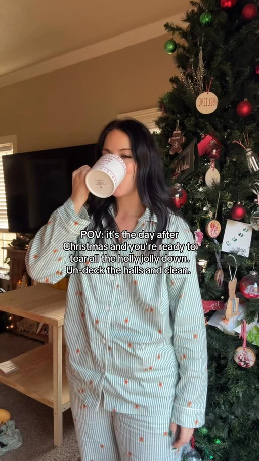 Are you un-decking the halls today?

We are always so excited an anxious to get it all up and then once the holiday is over… it’s like the walls are closing in on us. 

See ya next year Christmas!!

#momlife #momhumor #christmastime #christmastimehumor christmasdecor